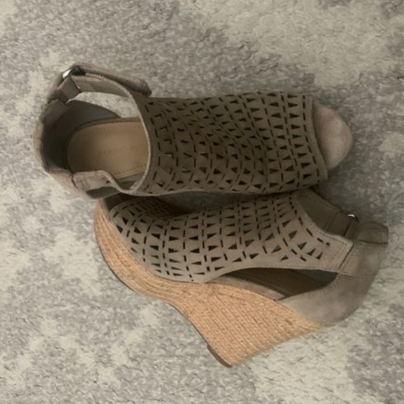MARC FISHER Suede Espadrille Sandals - Picture 1 of 3